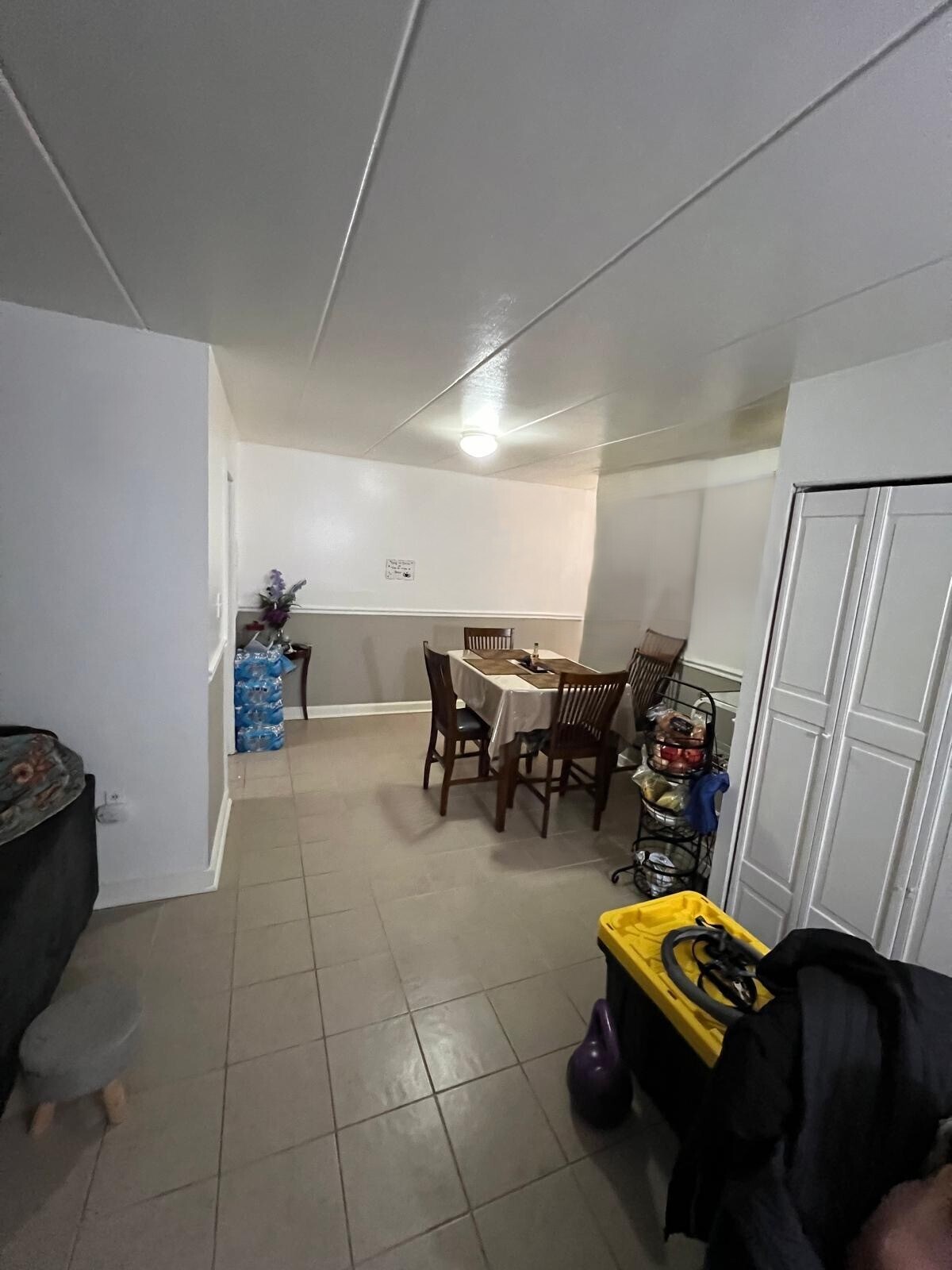 Building Photo - 3306 Hewitt Ave