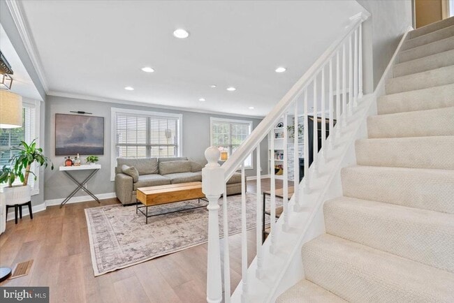 Building Photo - 2819 Summerfield Rd