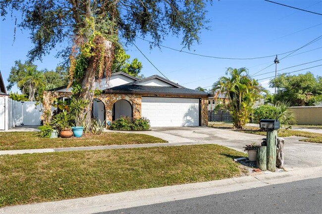 Building Photo - 10187 122nd Ave N