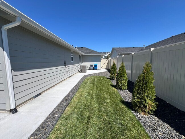 Building Photo - Beautiful 4 bed 2 bath home in Star, locat...