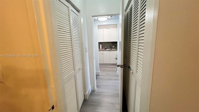 Building Photo - 2899 Collins Ave