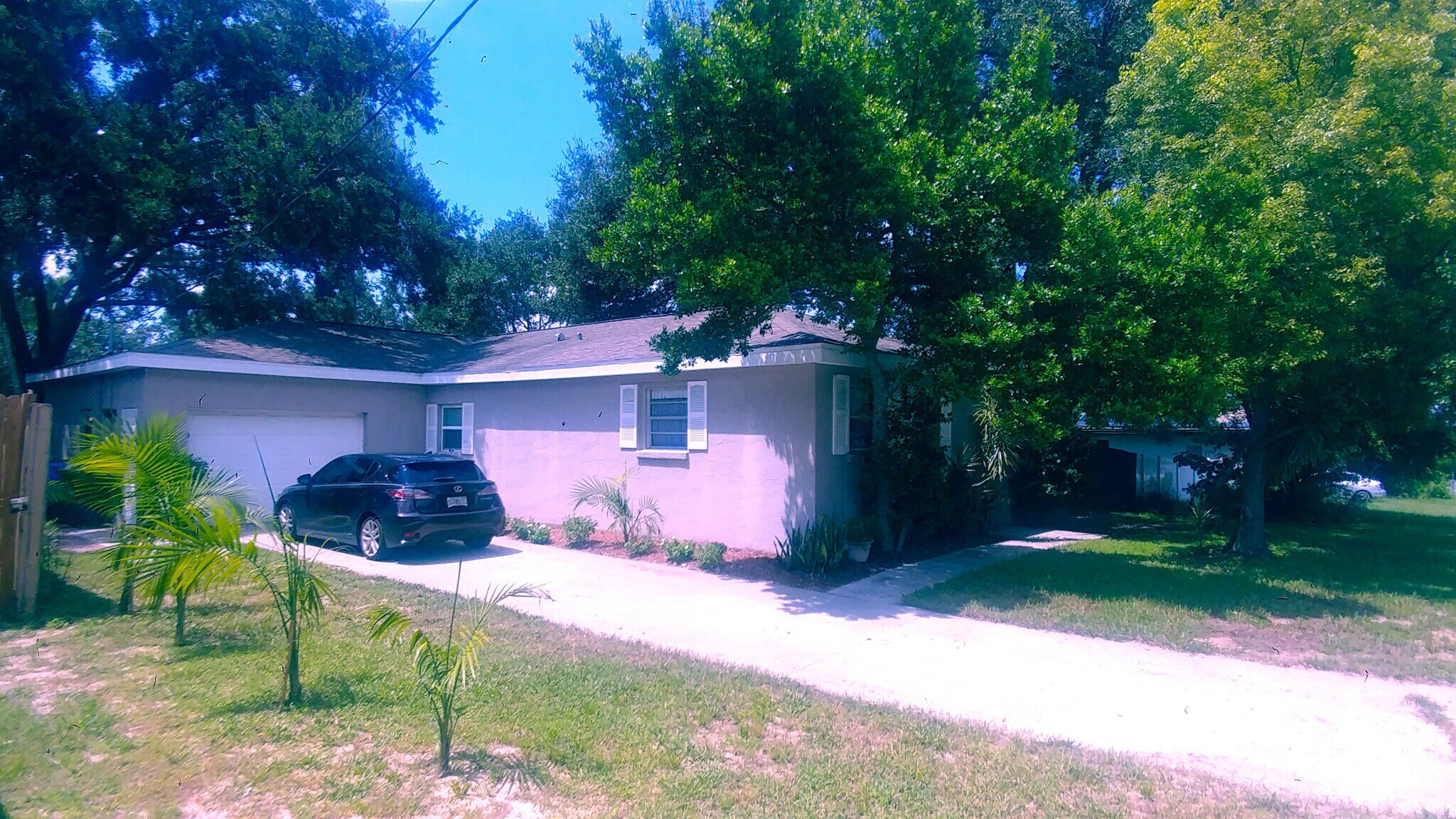 Building Photo - 1110 Seffner Valrico Rd