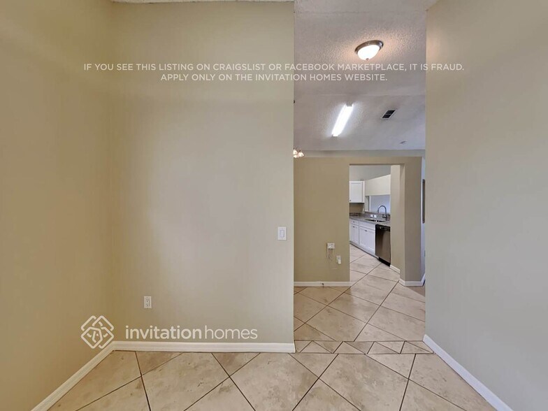 Building Photo - 16015 Buxley Ct