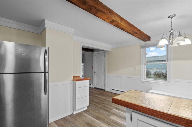 Building Photo - 310 Old Mill Ln