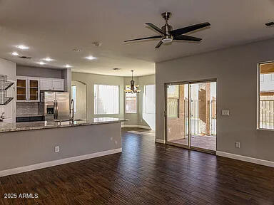 Building Photo - 4618 W Dunbar Dr