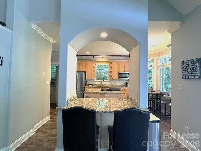 Building Photo - 6629 Tuskan Dr