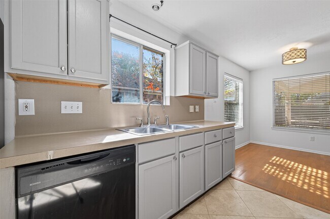 Building Photo - 17106 Pecan Acres Dr