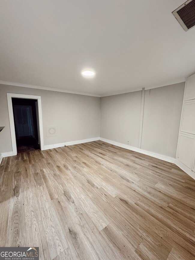 Building Photo - 275 Boulevard Heights