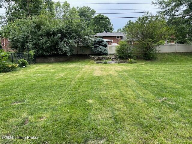 Building Photo - 42 Narwood Dr