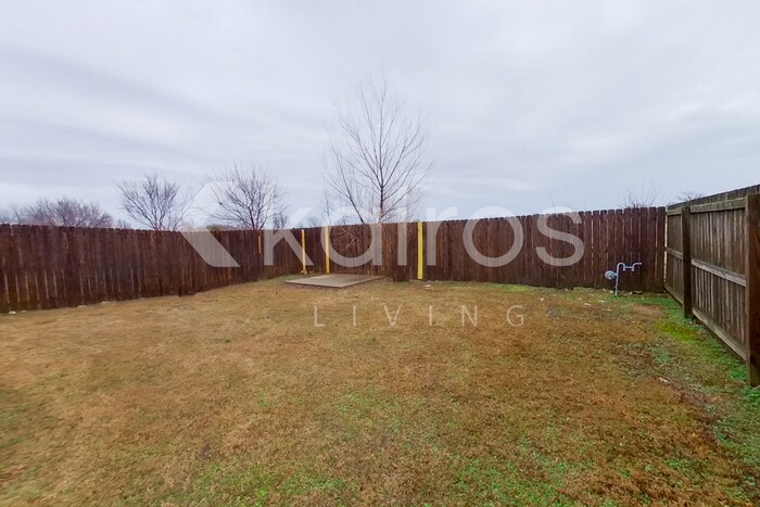 Building Photo - 3909 Thomas St