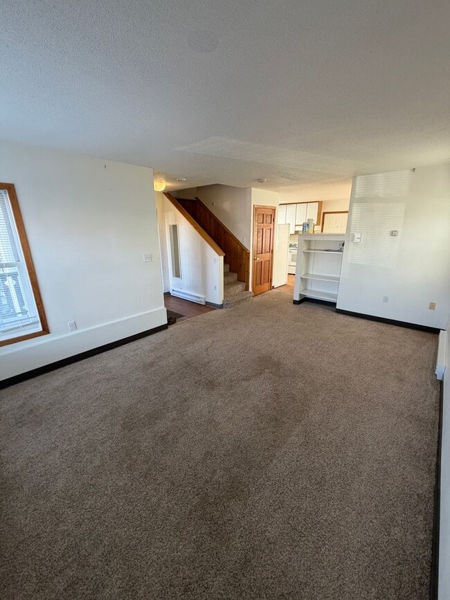 Building Photo - 317-319 N 3rd Ave W