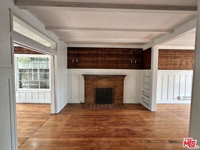 Building Photo - 49 Dudley Ave