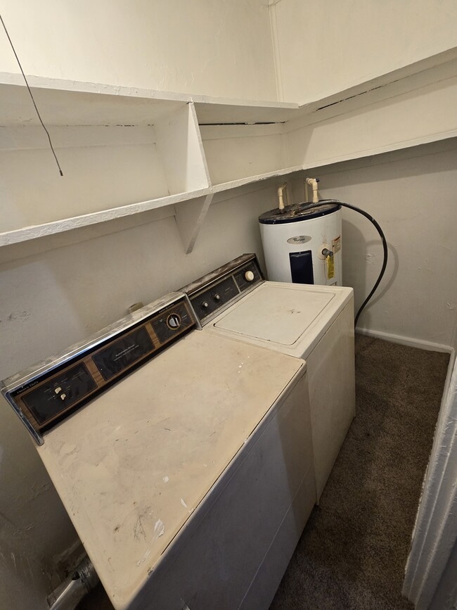 Laundry - 2079 Tuskegee Rd