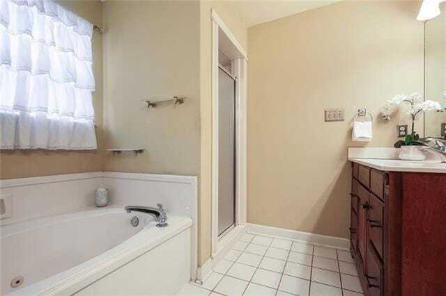 Building Photo - 1057 Marina Dr