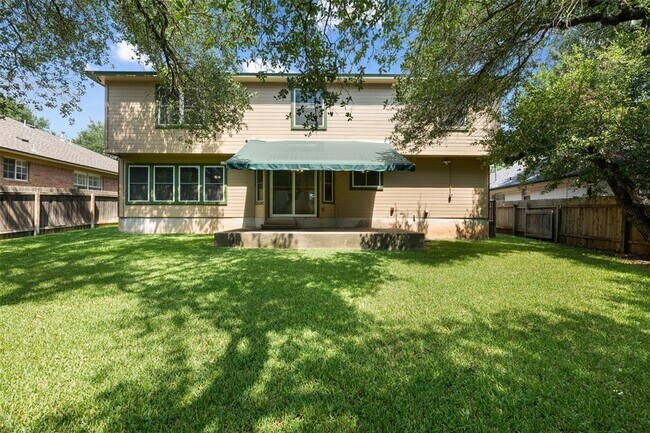 Building Photo - 3635 Flora Vista Loop