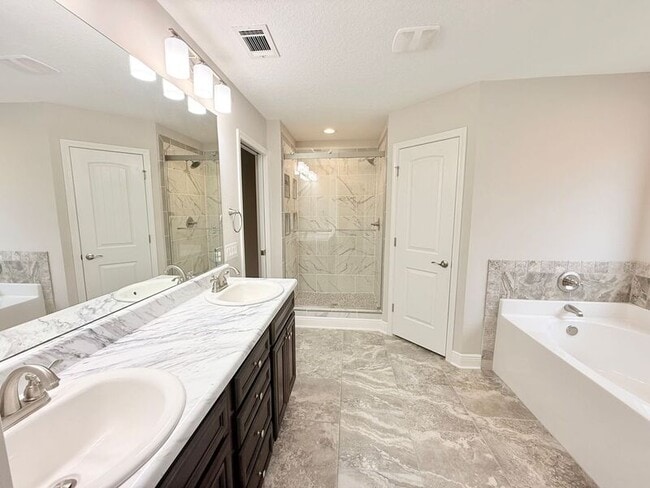 Building Photo - 5401 Harmony Ln