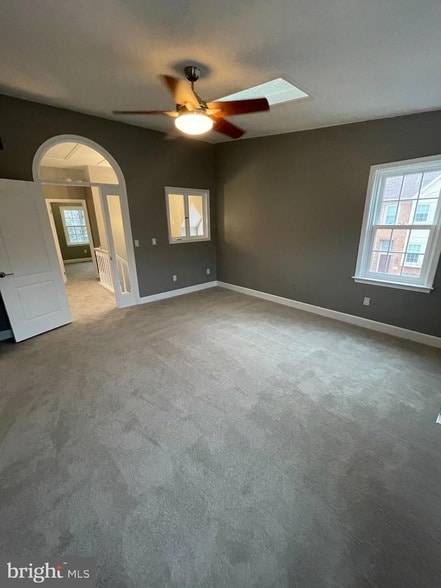 Building Photo - 8012 Merry Oaks Ct