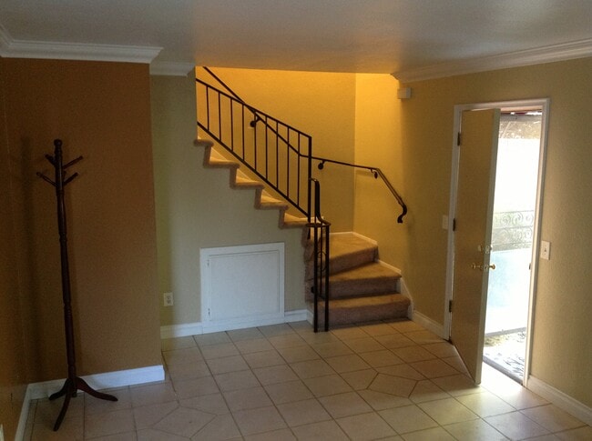 Front Entry - 918 S Mountain Ave