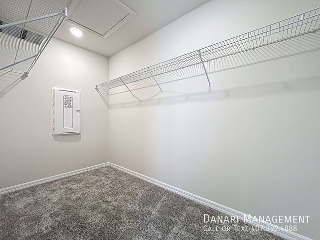 Building Photo - 431 Meadowland Pt