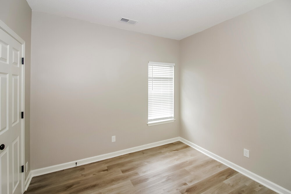 Building Photo - 4860 Stirrup Dr