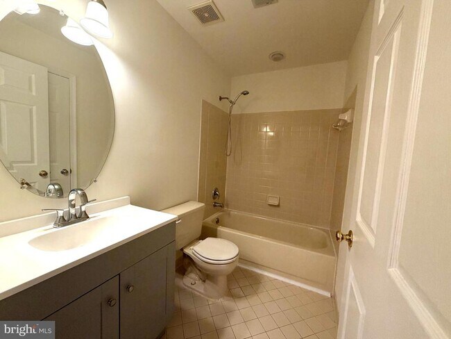 Building Photo - 5944 Raina Dr