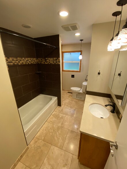 Building Photo - 10375 SW Johnson St