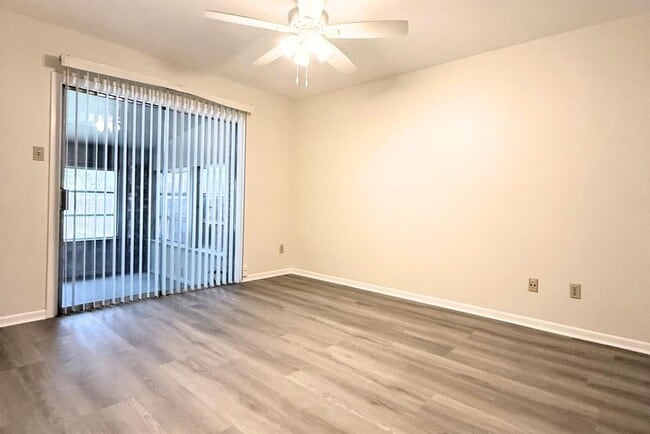 Building Photo - 8421 Fathom Cir
