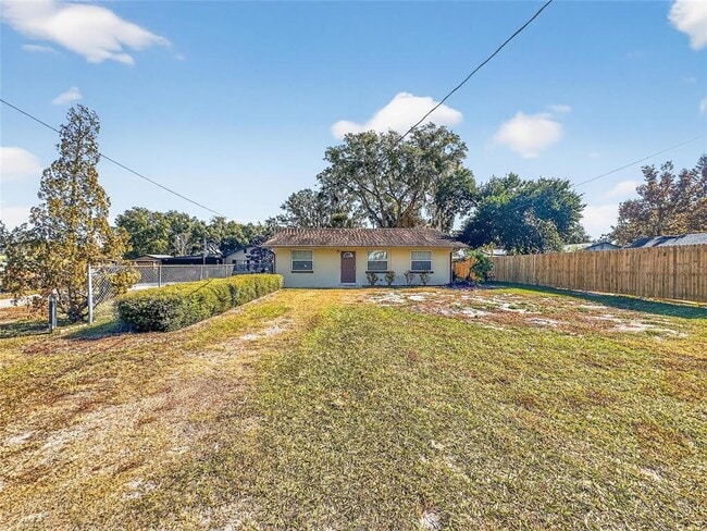 Building Photo - 510 N Barrow Ave