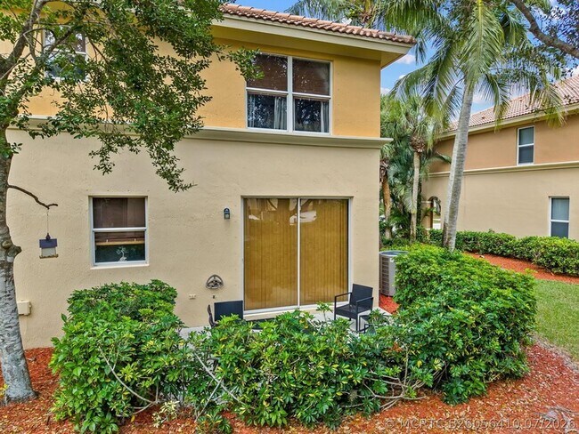 Building Photo - 123 Wakulla Springs Way