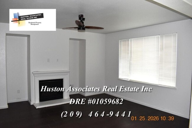 Building Photo - 5953 Pebblestone Way