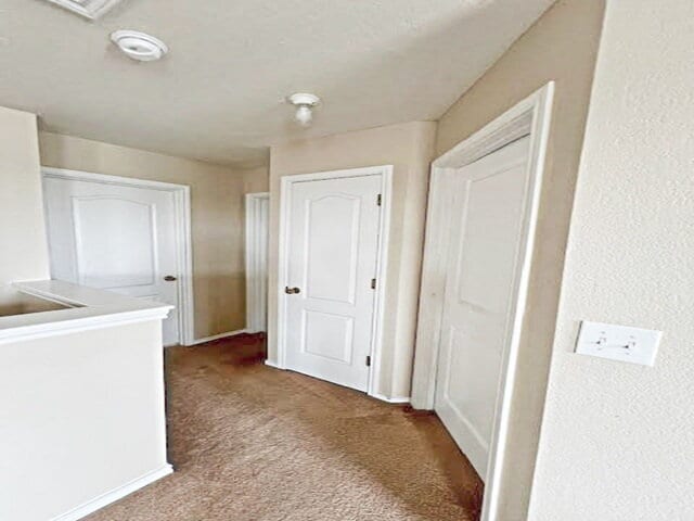 Building Photo - 9604 Dublin Green