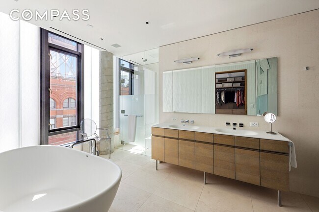 Building Photo - 15 Leonard St