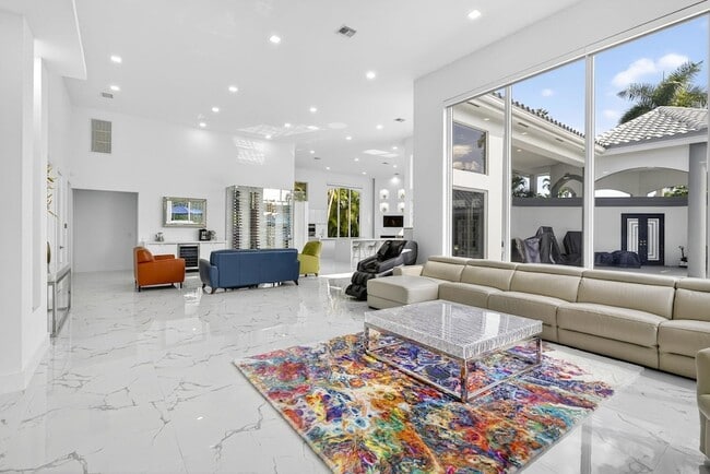 Building Photo - 2673 NW 64th Blvd