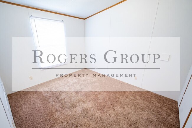 Building Photo - 51 Pauls Ln