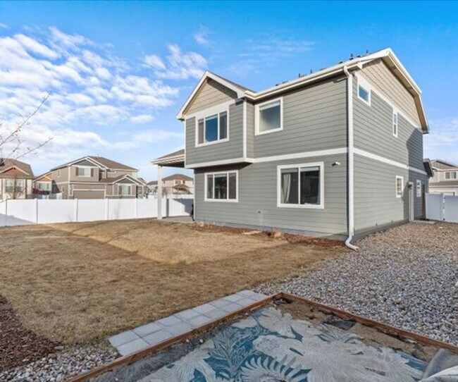 Building Photo - Modern 4-Bedroom Home in Desirable Promontory Neighborhood - Pet Friendly