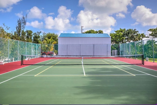 Community Tennis Courts - 96 Ave C
