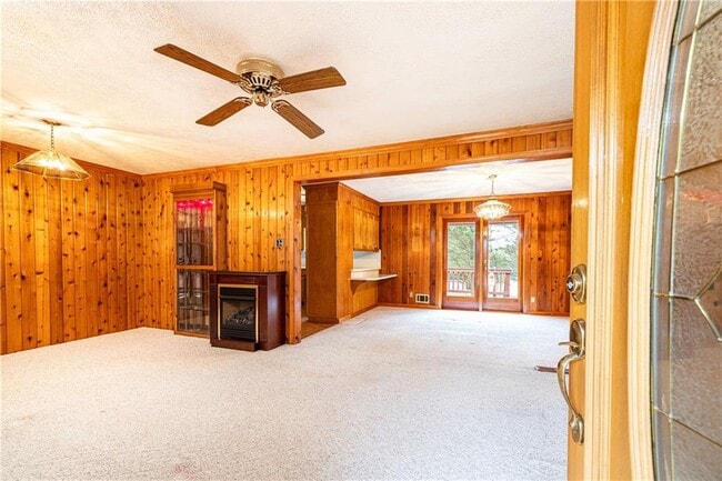 Building Photo - 216 Thomas Cir