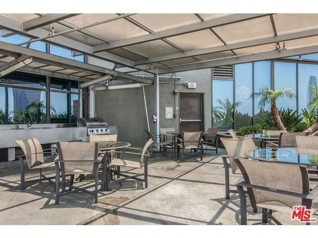 Building Photo - 1100 Wilshire Blvd