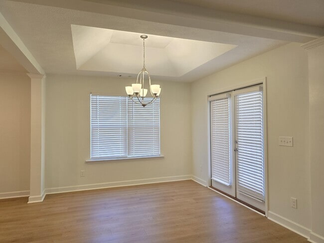 Building Photo - 606 Litcham Run