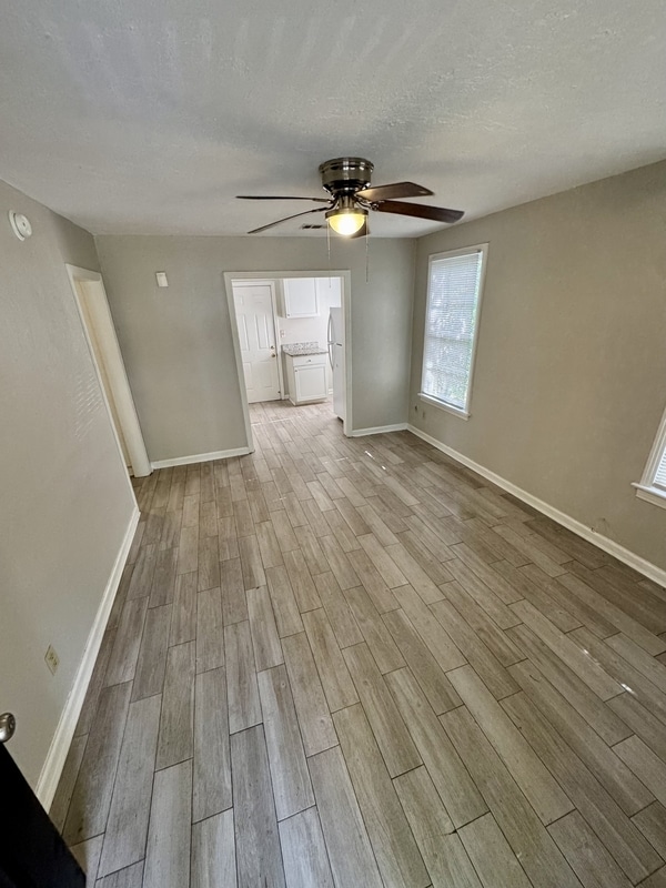 Building Photo - 1618 Elberta Dr
