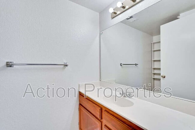 Building Photo - 4010 Shanj Ct