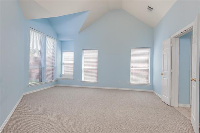 Building Photo - 5636 Country View Ln
