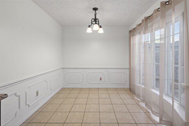 Building Photo - 14381 Still Meadow Dr