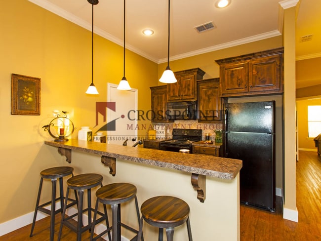 Building Photo - Coming Soon! 3 Bed 2 Bath Townhome in Serene West Tyler!