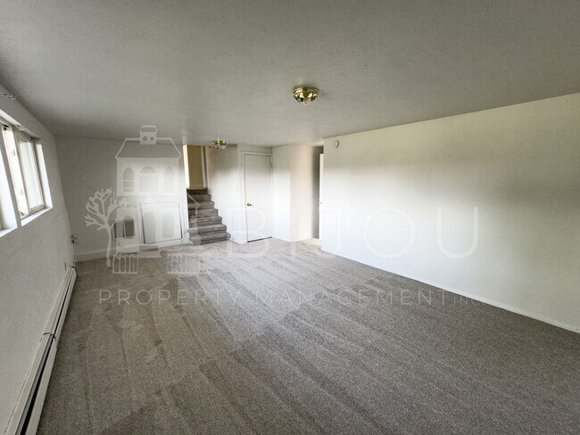 Building Photo - 206 Catalina Pl