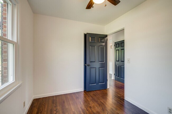 Building Photo - Great Belair Rental