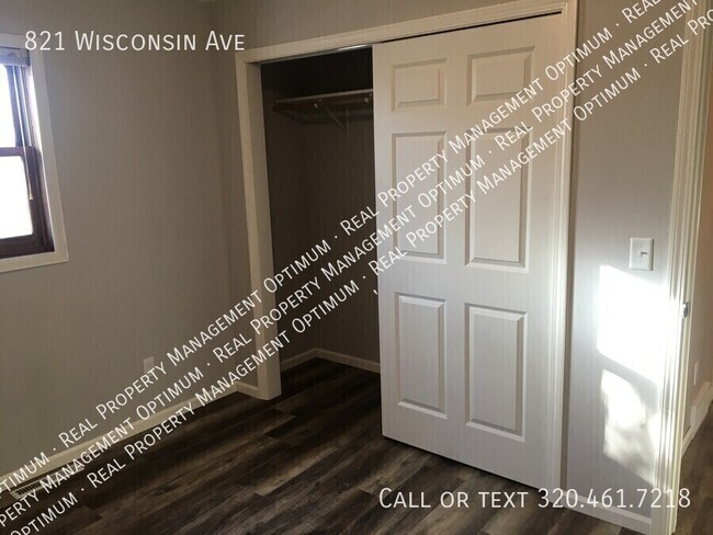 Building Photo - 821 Wisconsin Ave