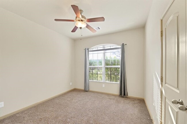 Building Photo - 5234 Jasmine Valley Ct