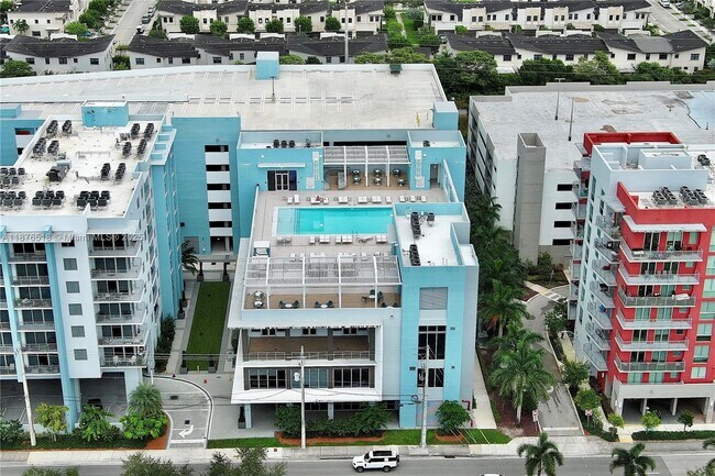 Building Photo - 7875 NW 107th Ave