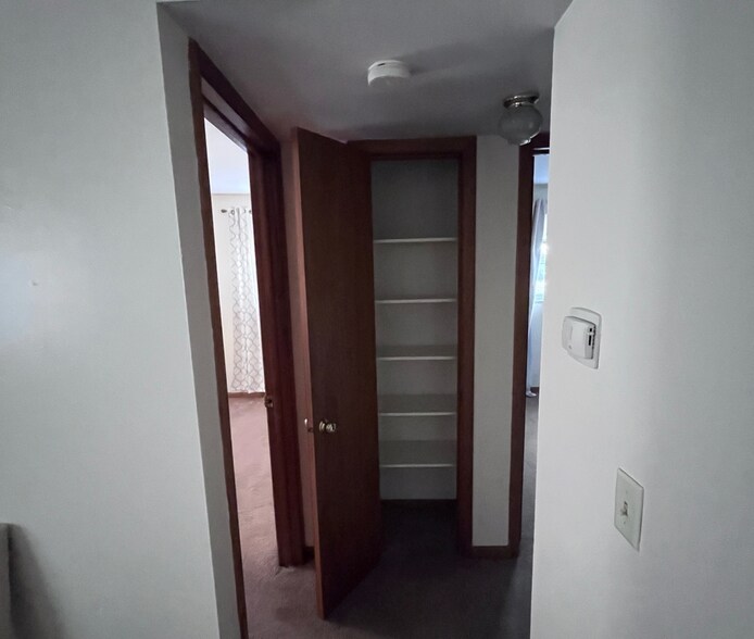Hallway - 1271 Hunter Ave